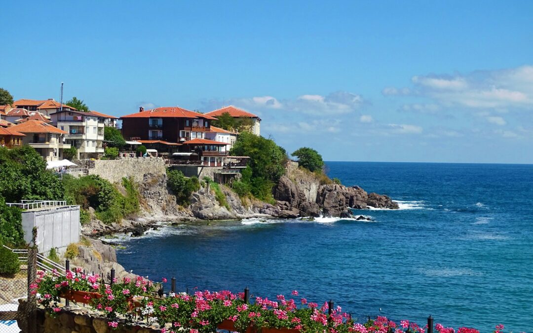 Ile pieniędzy zabrać do Bułgarii na all inclusive – realne koszty na miejscu