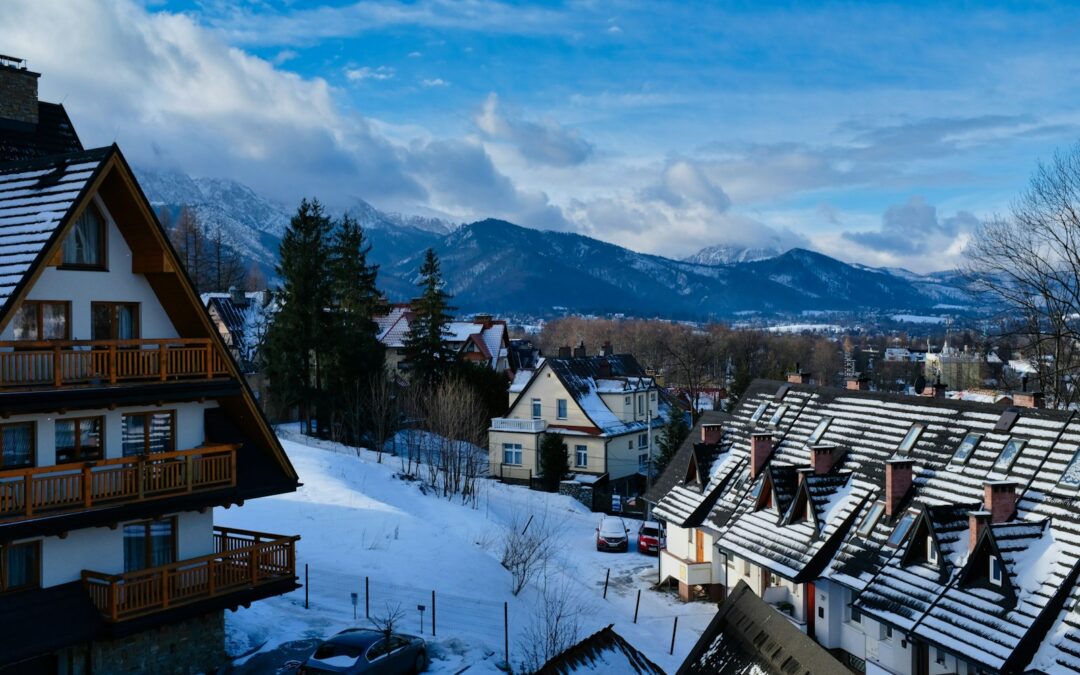 Zakopane co warto zobaczyć – Krupówki, Gubałówka i spokojniejsze zakątki górskiego miasta
