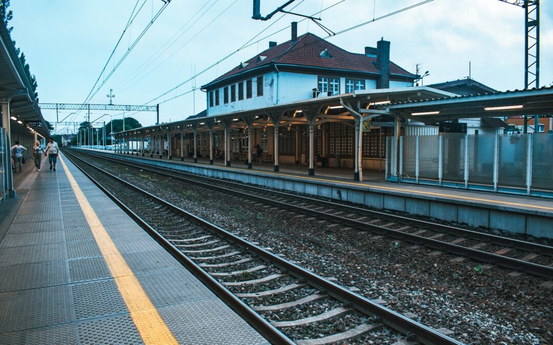 Międzyzdroje co warto zobaczyć – molo i klif bez pośpiechu – klasyka w spokojnym wydaniu